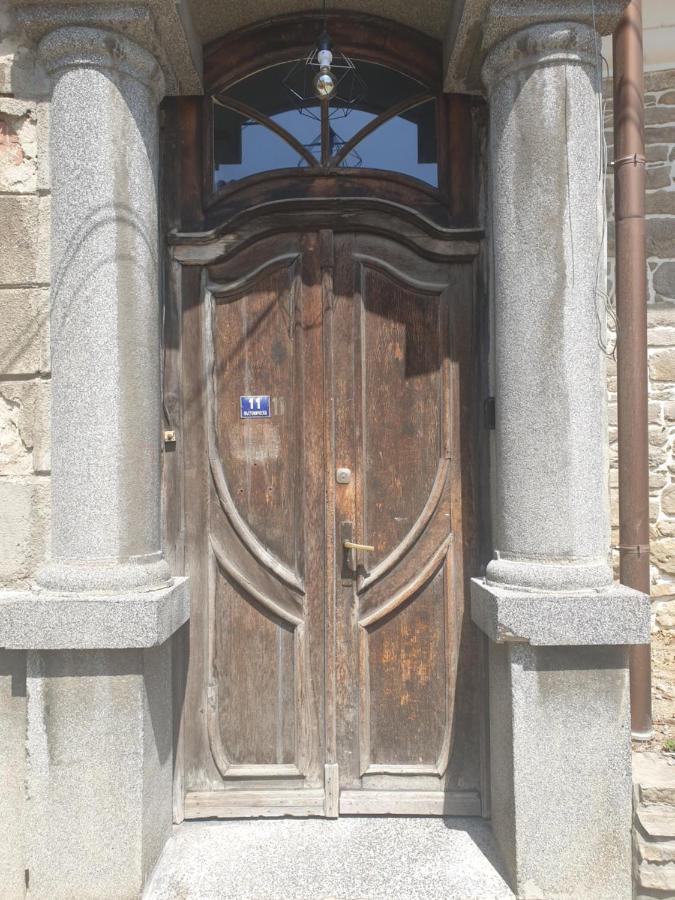 Room E11Even Veliko Tărnovo Esterno foto