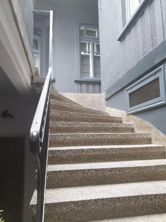 Room E11Even Veliko Tărnovo Esterno foto