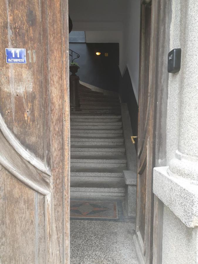Room E11Even Veliko Tărnovo Esterno foto